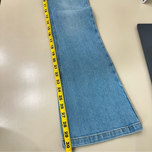 ASOS DESIGN flared jeans in mid wash blue Size 30 - Picture 7 of 10